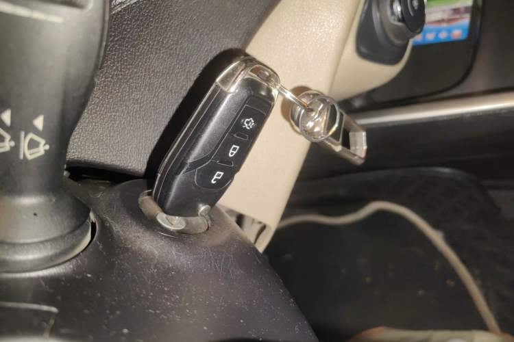 Used Ford Escort 2015 1.5L Manual Fashion Edition Vehicle Key