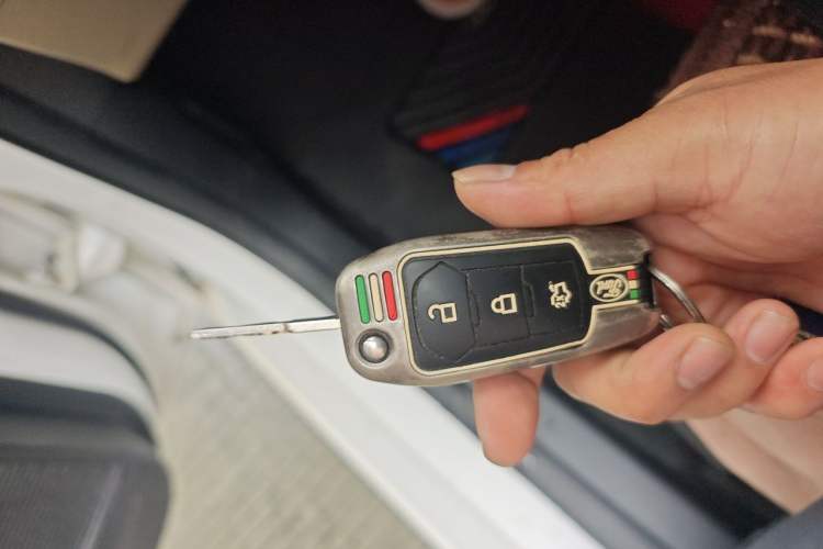 Used Ford Escort 2015 1.5L Automatic Comfort Edition Vehicle Key