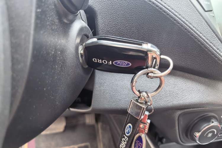 Used Ford Escort 2015 1.5L Automatic Fashion Model Vehicle Key