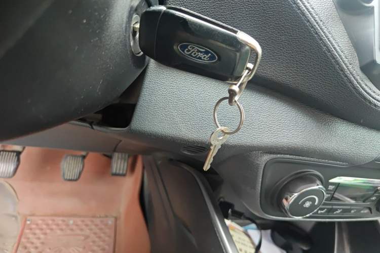Used Ford Escort 2015 1.5L Manual Fashion Edition Vehicle Key