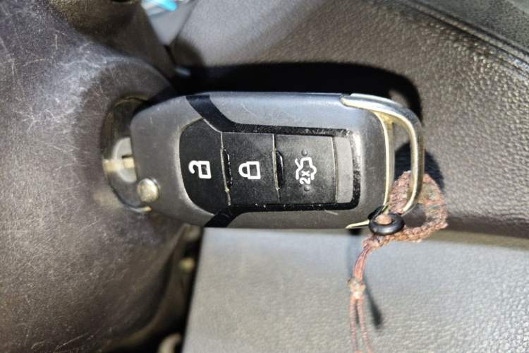 Used Ford Escort 2015 1.5L Manual Fashion Edition Vehicle Key