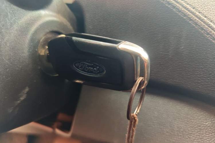 Used Ford Escort 2015 1.5L Automatic Fashion Model Vehicle Key