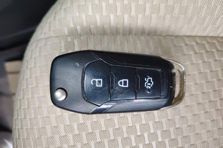Used Ford Escort 2015 1.5L Manual Comfort Model Vehicle Key
