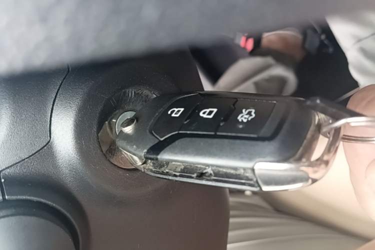 Used Ford Escort 2015 1.5L Automatic Comfort Edition Vehicle Key