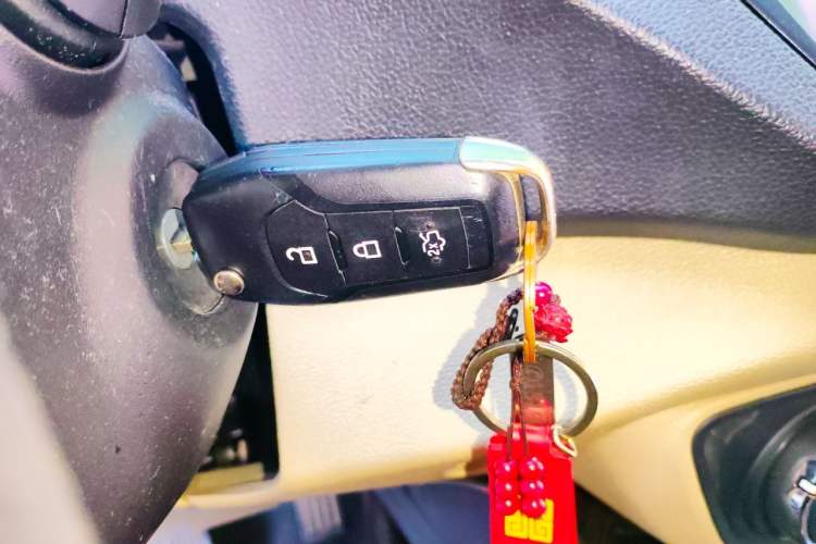 Used Ford Escort 2015 1.5L Automatic Comfort Edition Vehicle Key