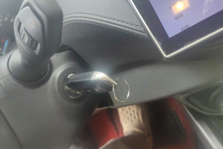 Used Ford Escort 2015 1.5L Automatic Fashion Model Vehicle Key