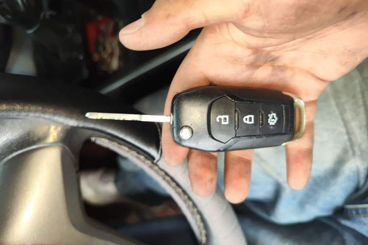 Used Ford Escort 2015 1.5L Manual Fashion Edition Vehicle Key