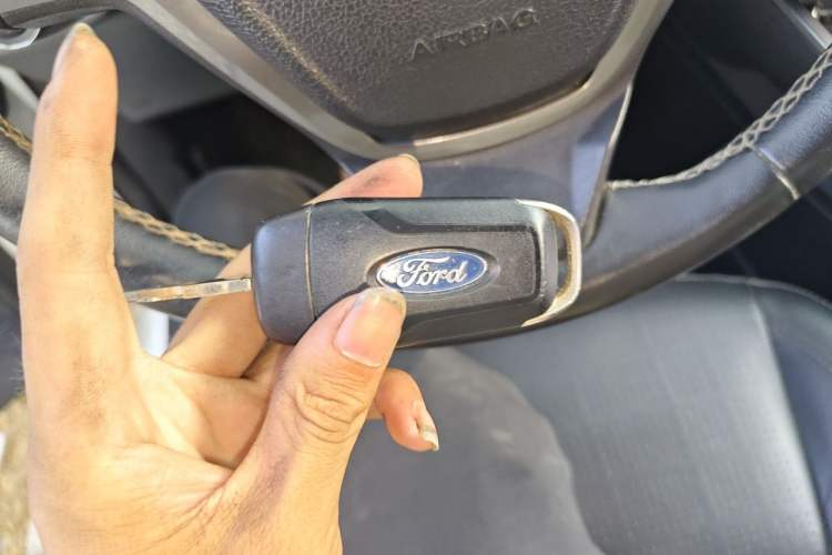 Used Ford Escort 2015 1.5L Automatic Fashion Model Vehicle Key
