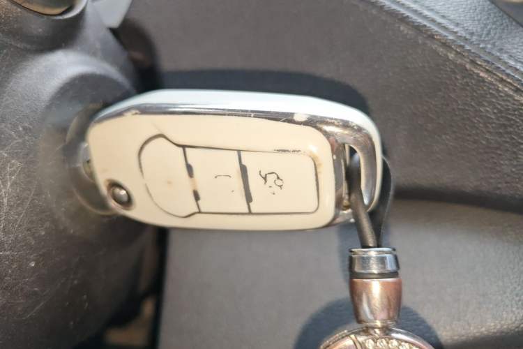 Used Ford Escort 2015 1.5L Automatic Fashion Model Vehicle Key