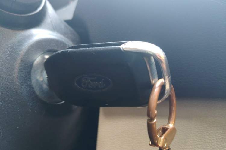 Used Ford Escort 2015 1.5L Automatic Fashion Model Vehicle Key