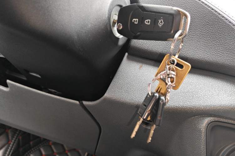 Used Ford Escort 2015 1.5L Automatic Fashion Model Vehicle Key