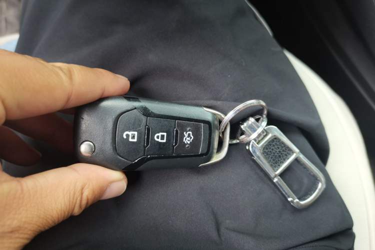 Used Ford Escort 2015 1.5L Automatic Comfort Edition Vehicle Key