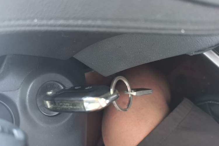 Used Ford Escort 2015 1.5L Automatic Fashion Model Vehicle Key