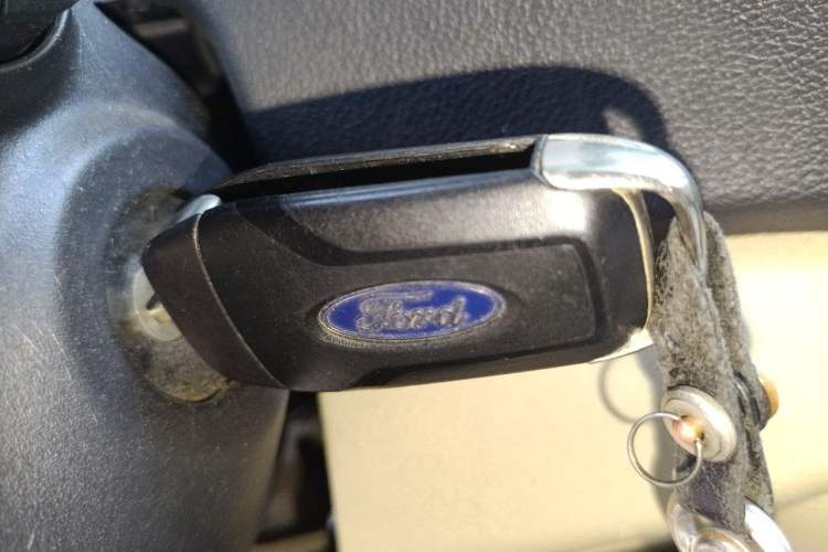 Used Ford Escort 2015 1.5L Automatic Comfort Edition Vehicle Key