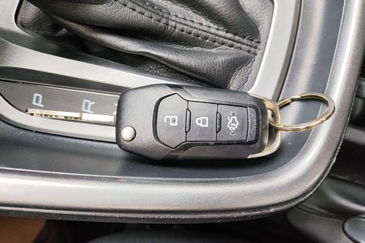 Used Ford Escort 2015 1.5L Automatic Fashion Model Vehicle Key