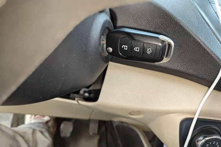 Used Ford Escort 2015 1.5L Manual Comfort Model Vehicle Key