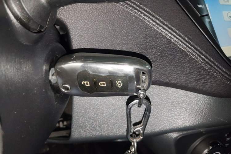Used Ford Escort 2015 1.5L Automatic Fashion Model Vehicle Key