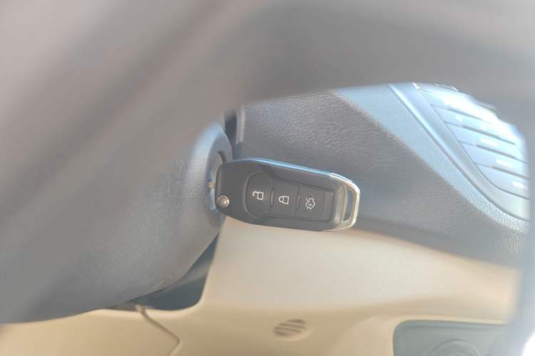 Used Ford Escort 2015 1.5L Automatic Comfort Edition Vehicle Key