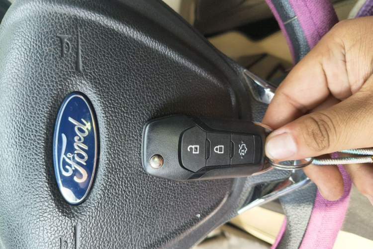 Used Ford Escort 2015 1.5L Automatic Comfort Edition Vehicle Key