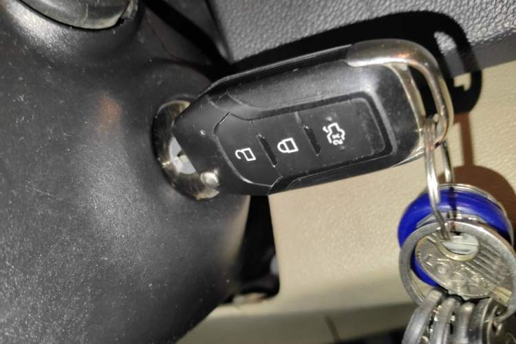 Used Ford Escort 2015 1.5L Automatic Comfort Edition Vehicle Key
