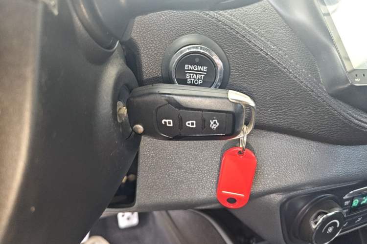Used Ford Escort 2015 1.5L Automatic Fashion Model Vehicle Key