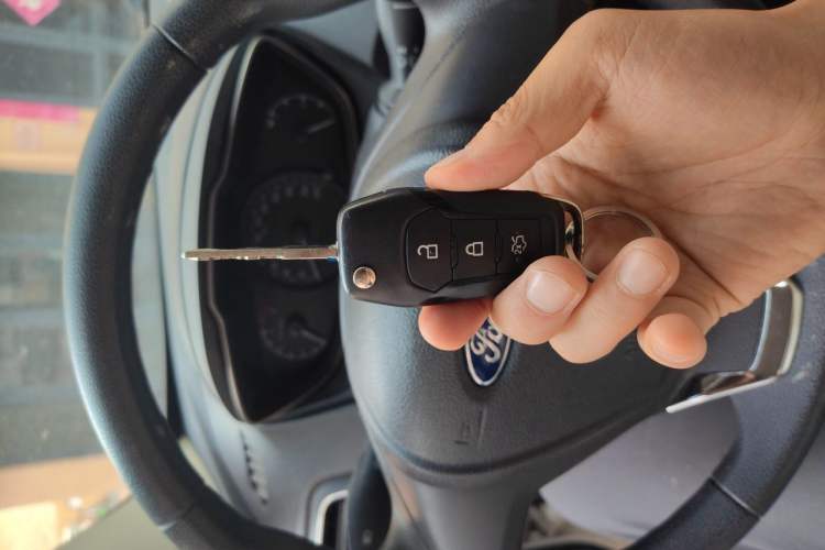 Used Ford Escort 2015 1.5L Automatic Comfort Edition Vehicle Key