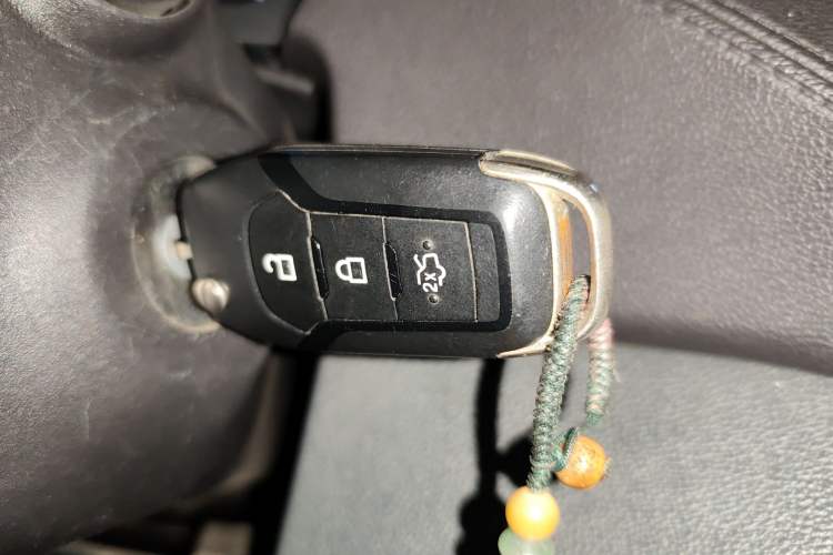 Used Ford Escort 2015 1.5L Manual Fashion Edition Vehicle Key