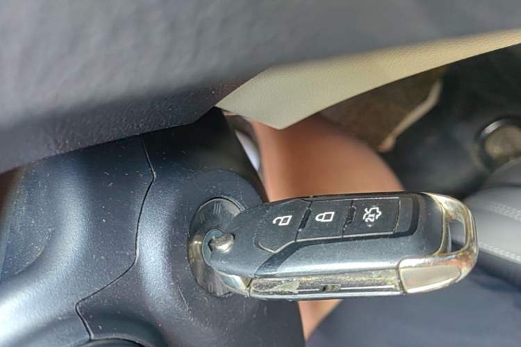 Used Ford Escort 2015 1.5L Automatic Comfort Edition Vehicle Key