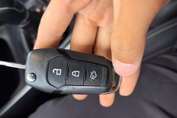 Used Ford Escort 2015 1.5L Manual Fashion Edition Vehicle Key