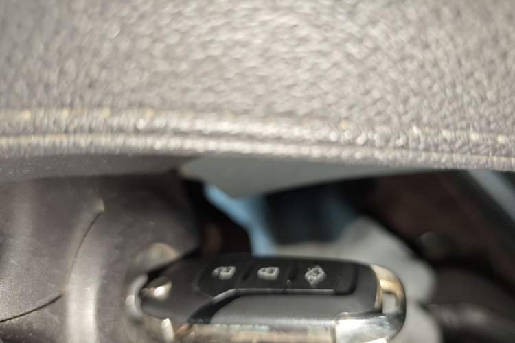 Used Ford Escort 2015 1.5L Automatic Fashion Model Vehicle Key
