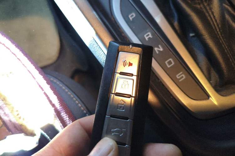 Used Ford Escort 2015 1.5L Automatic Fashion Model Vehicle Key