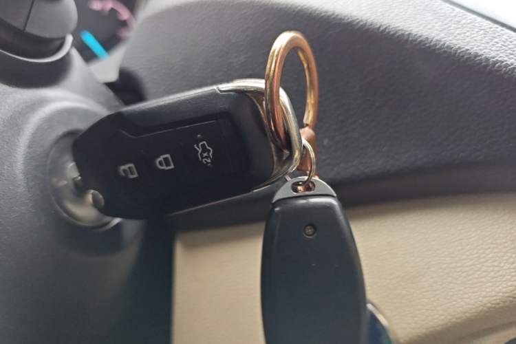 Used Ford Escort 2015 1.5L Automatic Comfort Edition Vehicle Key
