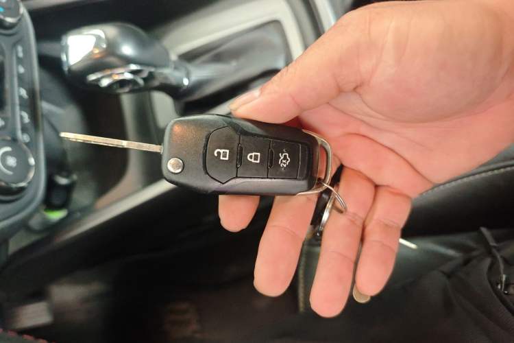 Used Ford Escort 2015 1.5L Automatic Fashion Model Vehicle Key