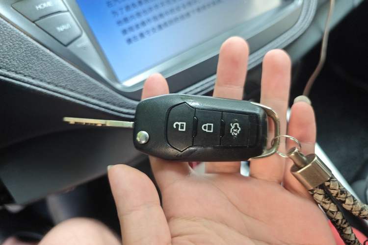 Used Ford Escort 2015 1.5L Manual Fashion Edition Vehicle Key