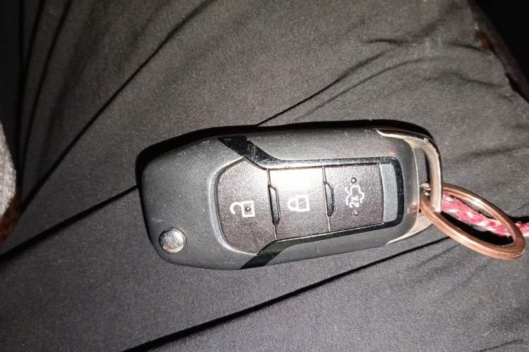 Used Ford Escort 2015 1.5L Automatic Comfort Edition Vehicle Key