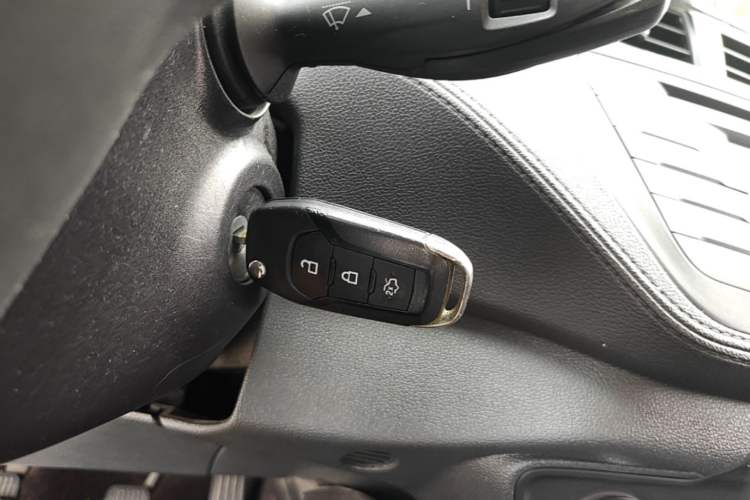 Used Ford Escort 2015 1.5L Manual Fashion Edition Vehicle Key