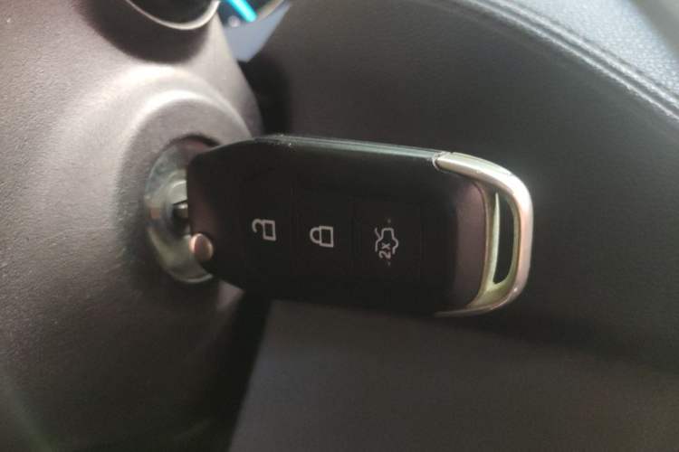 Used Ford Escort 2015 1.5L Automatic Fashion Model Vehicle Key