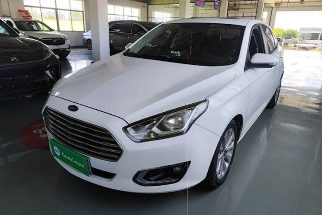 Used Ford Escort 2015 1.5L Automatic Fashion Model