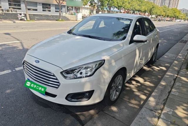 Used Ford Escort 2015 1.5L Automatic Fashion Model