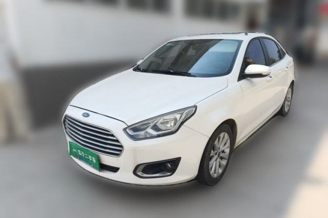 Ojetý Ford Escort 2015 1.5L Manual Fashion Edition