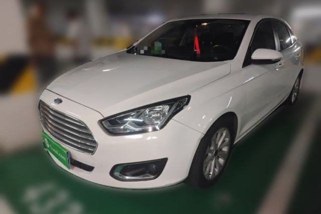 Ford Escort 2015 1.5L Automatic Fashion Model d’occasion