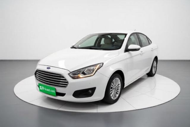 Ojetý Ford Escort 2015 1.5L Automatic Comfort Edition