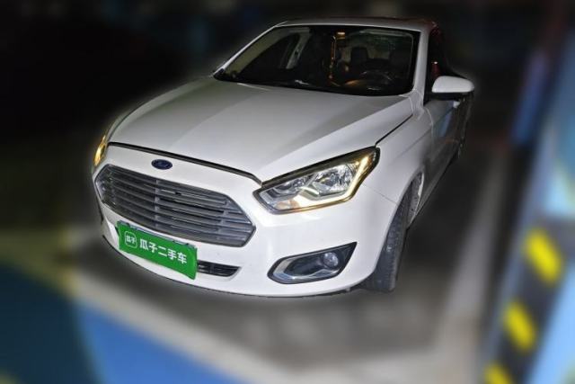 Used Ford Escort 2015 1.5L Automatic Fashion Model