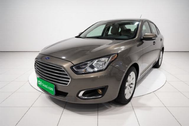 Ford Escort 2015 1.5L Automatic Fashion Model d’occasion