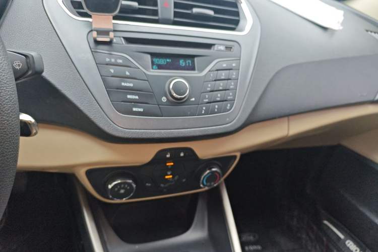 Used Ford Escort 2015 1.5L Manual Comfort Model Audio And AC Panel