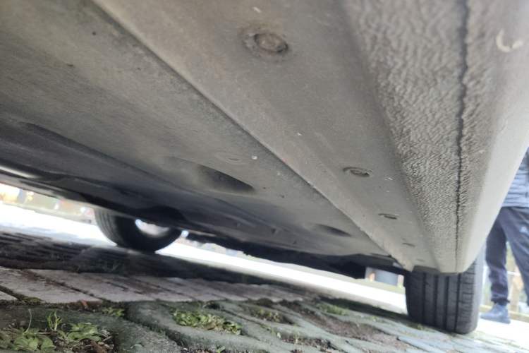 Used Ford Escort 2015 1.5L Manual Fashion Edition Chassis Front Right