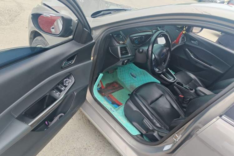 Used Ford Escort 2015 1.5L Automatic Fashion Model Driver Seat