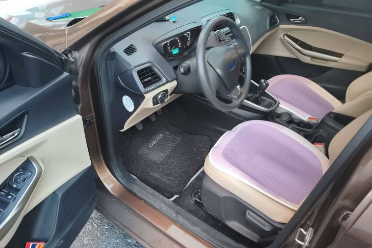 Used Ford Escort 2015 1.5L Manual Comfort Model Driver Seat