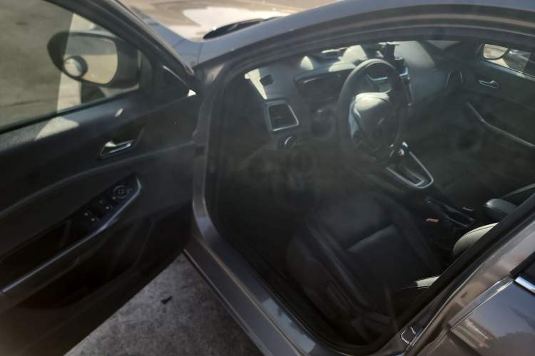 Used Ford Escort 2015 1.5L Automatic Fashion Model Driver Seat