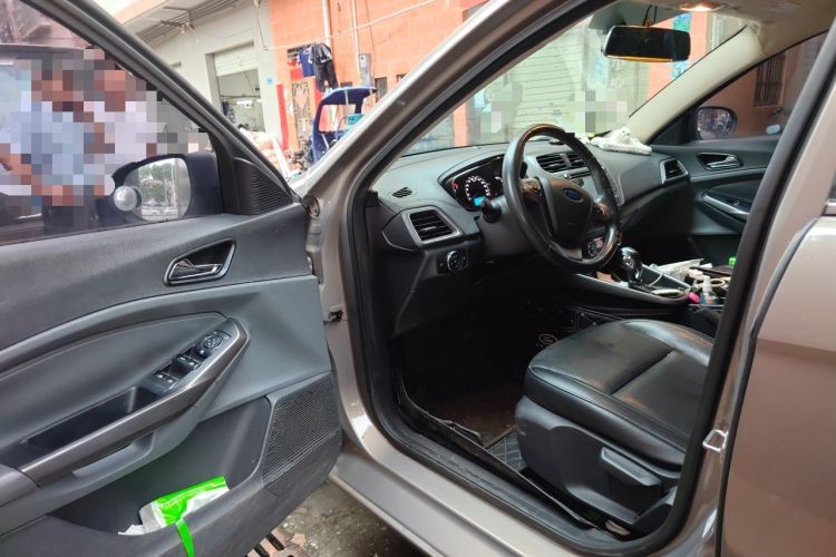 Used Ford Escort 2015 1.5L Automatic Fashion Model Driver Seat